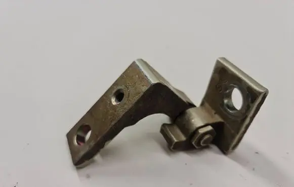 Fiat Grande Punto Front door lower hinge 