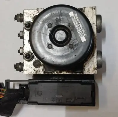 Volkswagen Golf VI ABS Pump 1K0614517AS 1K0907379AH