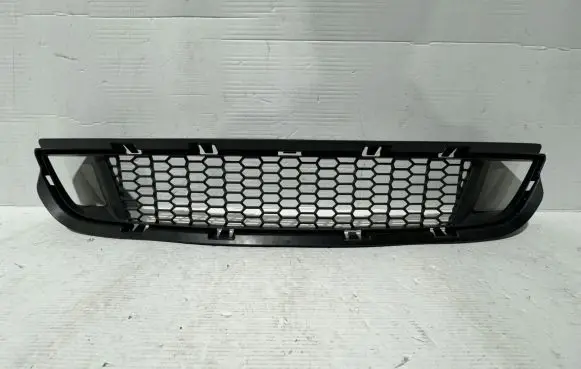 BMW 6 F06 Gran coupe Front grill 51118050345