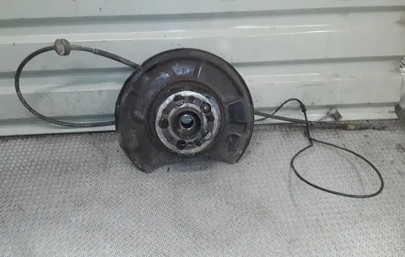 Mercedes-Benz E W211 Rear wheel hub spindle/knuckle