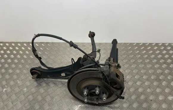 Mitsubishi Outlander Rear wheel hub spindle/knuckle 