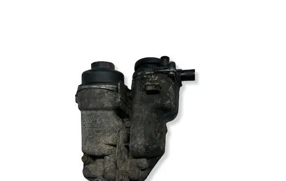 Volvo V70 Oil filter mounting bracket 30677920