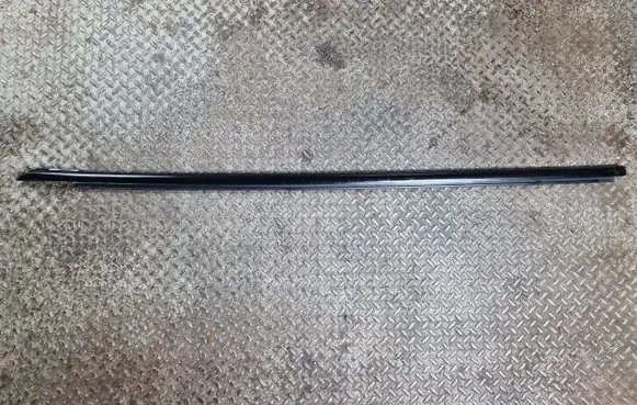 Dodge Challenger Front door glass trim molding 