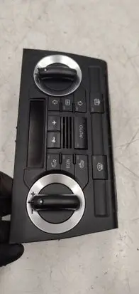 Audi A3 S3 8P Climate control unit 8P0820043AC