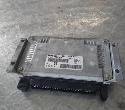 Peugeot 206 Engine control unit/module 0261206216
