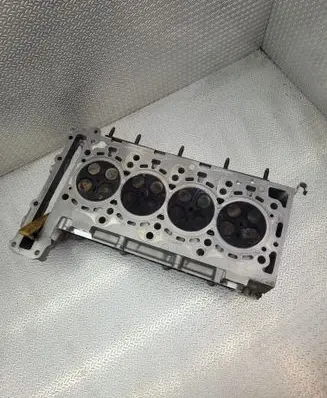 Mercedes-Benz CLA C118 X118 Engine head R654016