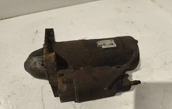 Opel Zafira B Starter motor 55353857 M001T30072