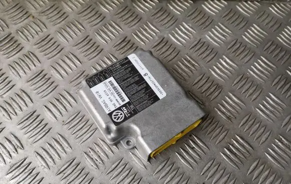 Volkswagen PASSAT B7 Airbag control unit/module 5N0959655R
