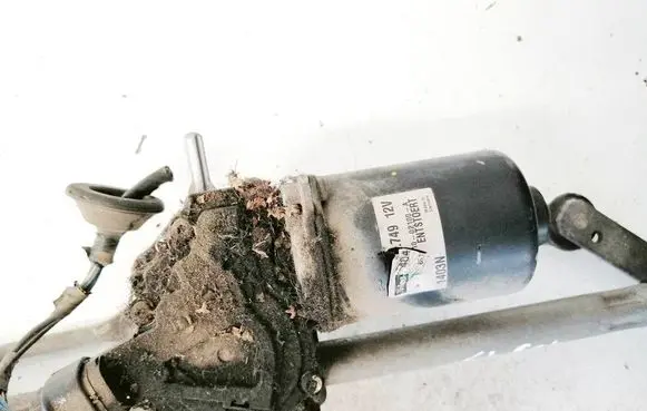 Toyota Corolla E120 E130 Wiper motor 404749