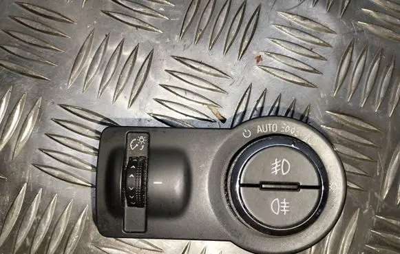Opel Insignia A Light switch 22901655