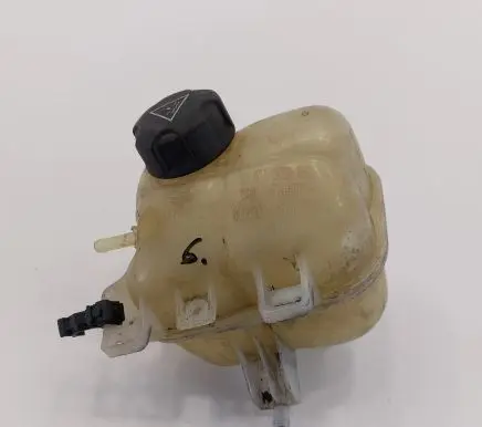 Coolant expansion tank/reservoir
