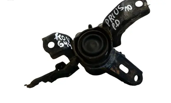 Toyota Prius (XW30) Engine mount bracket