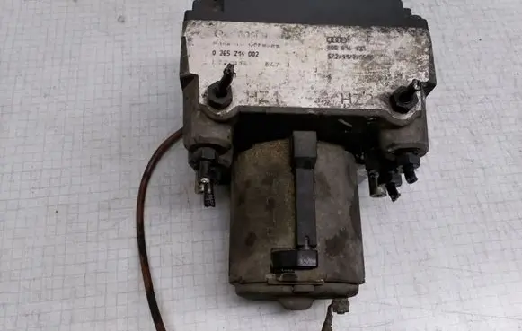 Audi A4 S4 B5 8D ABS Pump 8D0614111 0265214002