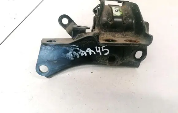 Toyota Avensis T250 Engine mount bracket