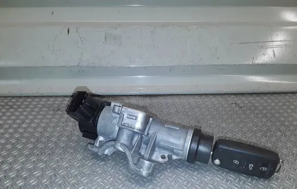 Volkswagen Polo V 6R Ignition lock 6R0905851B