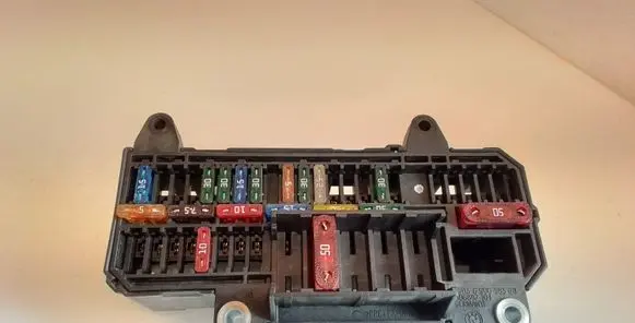 BMW 7 E65 E66 Fuse module 6113690058301