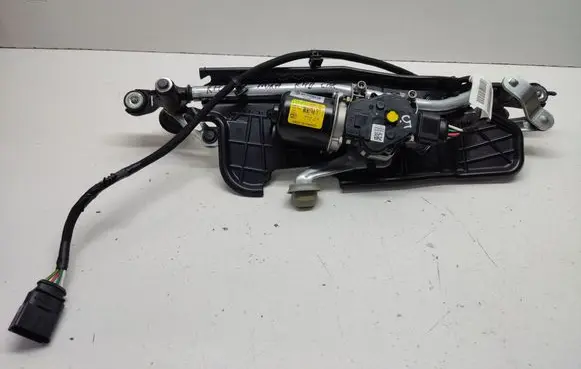Opel Mokka B Front wiper linkage and motor 9824534680 W00085700 W000097136