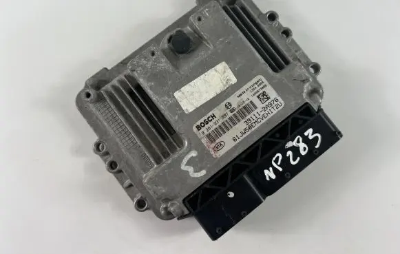 KIA Ceed Engine control unit/module ECU 391112A976 0281031497