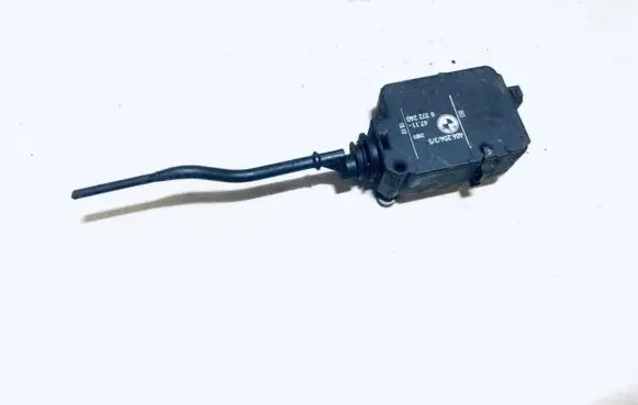 BMW 3 E46 Central locking motor 67118372240 6711-8372240