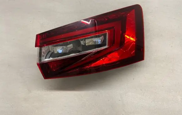 Skoda Superb B8 (3V) Rear/tail lights