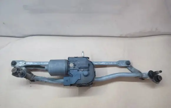 Audi A3 S3 8P Front wiper linkage and motor 8P2955023L