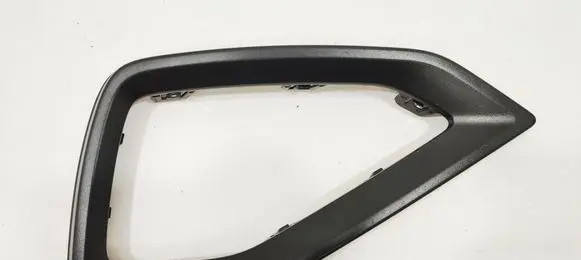 Audi Q2 - Rear bumper trim bar molding 81A807967B 80529T94 67590TB2