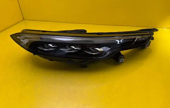 Maxus Euniq 6 LED Daytime headlight C00371013