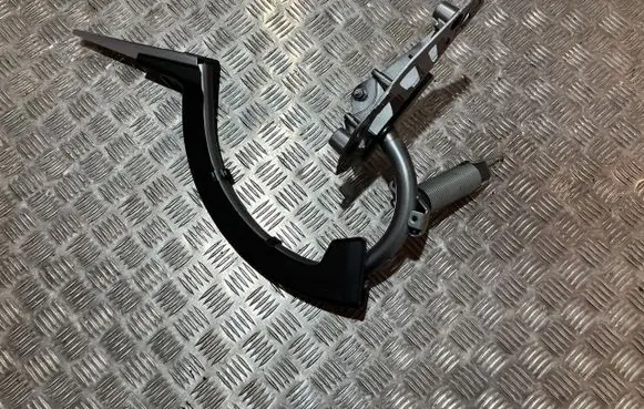 Mercedes-Benz C W205 Tailgate hinge TM29420