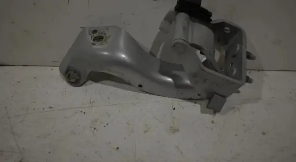 Audi A6 S6 C6 4F Tailgate/trunk/boot hinge 4F9827300D