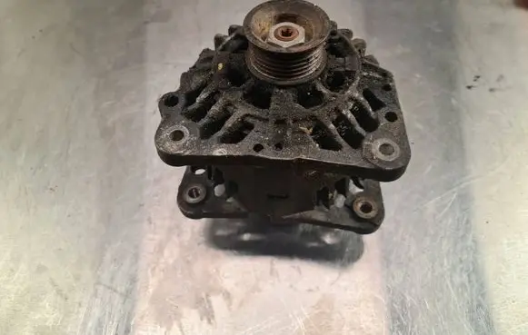 Skoda Fabia Mk1 (6Y) Generator/alternator 03D903025J 303073346 2542746B
