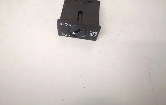 Volkswagen Golf V Passenger airbag on/off switch 1K0919237C