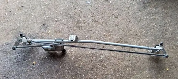 Opel Zafira B Wiper motor 404976