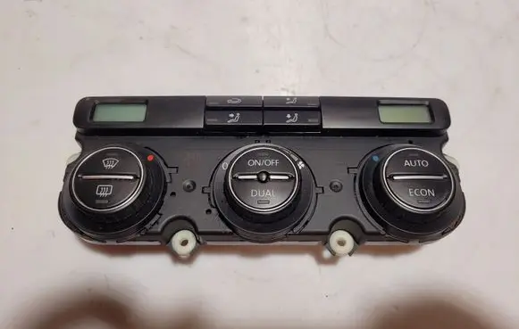 Volkswagen PASSAT B6 Climate control unit