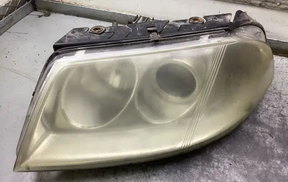 Volkswagen PASSAT B5.5 Headlight/headlamp 175000201 11909 12040568