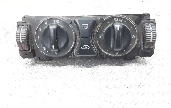 Mercedes-Benz E W210 Climate control unit 2108300185