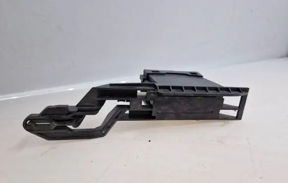 Volkswagen PASSAT B8 Central locking vacuum pump 3G9862159