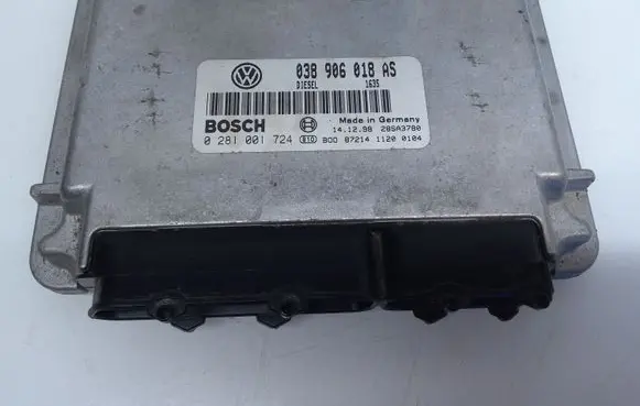 Volkswagen PASSAT B5 Engine control unit/module 038906018AS