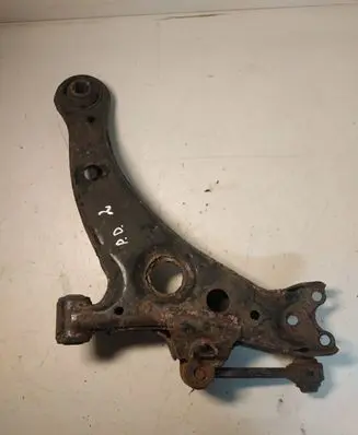 Toyota Avensis T220 Front lower control arm/wishbone