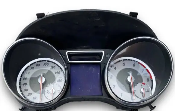 Mercedes-Benz GLA W156 Speedometer (instrument cluster) A1569001803
