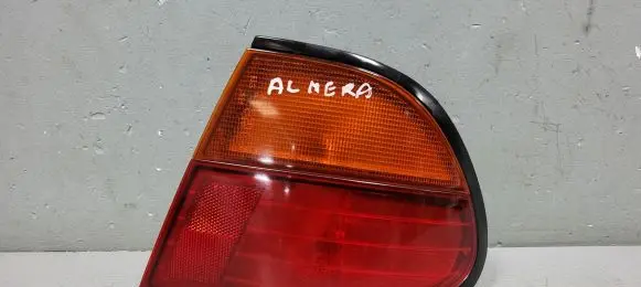 Nissan Almera Rear/tail lights