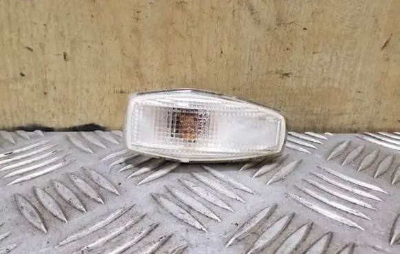 KIA Sorento Front fender indicator light 923043B1