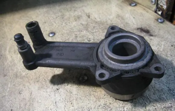 Ford Puma Clutch release bearing slave cylinder LUKVIII239