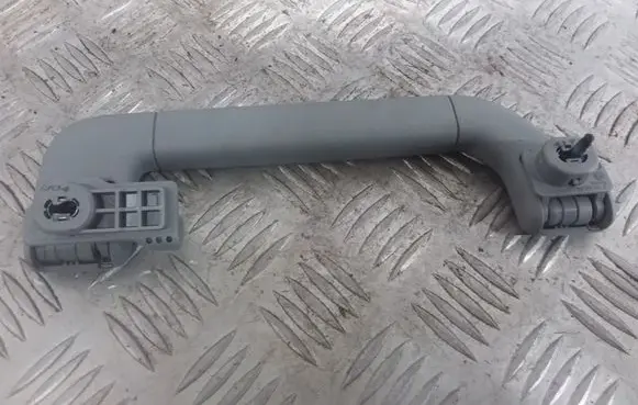 Volkswagen Touareg I Rear interior roof grab handle 7L0857643A 7L0857608A