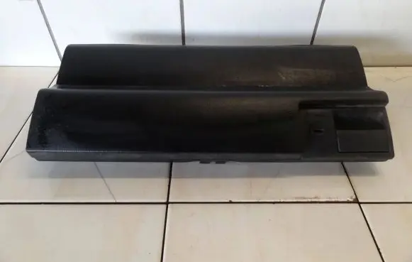 Mercedes-Benz E W124 Glove box lid/cover 