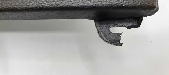 Steering wheel column trim