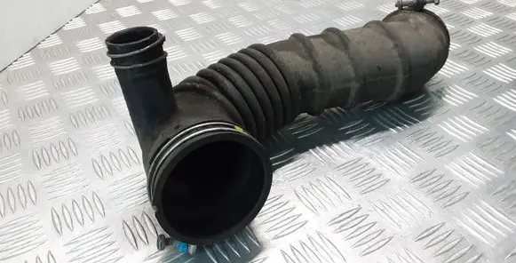 Toyota Land Cruiser (J120) Turbo air intake inlet pipe/hose 