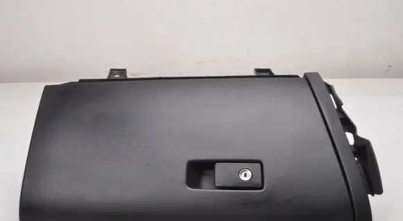 Volvo V60 Glove box 39809228