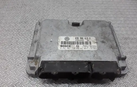 Volkswagen PASSAT B5 Engine control unit/module 038906018P 0281001720