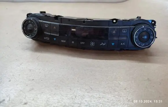 Mercedes-Benz CLS C219 Climate control unit 2198300685