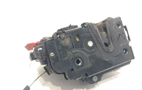 Skoda Fabia Mk2 (5J) Rear door lock 6Y0839015A